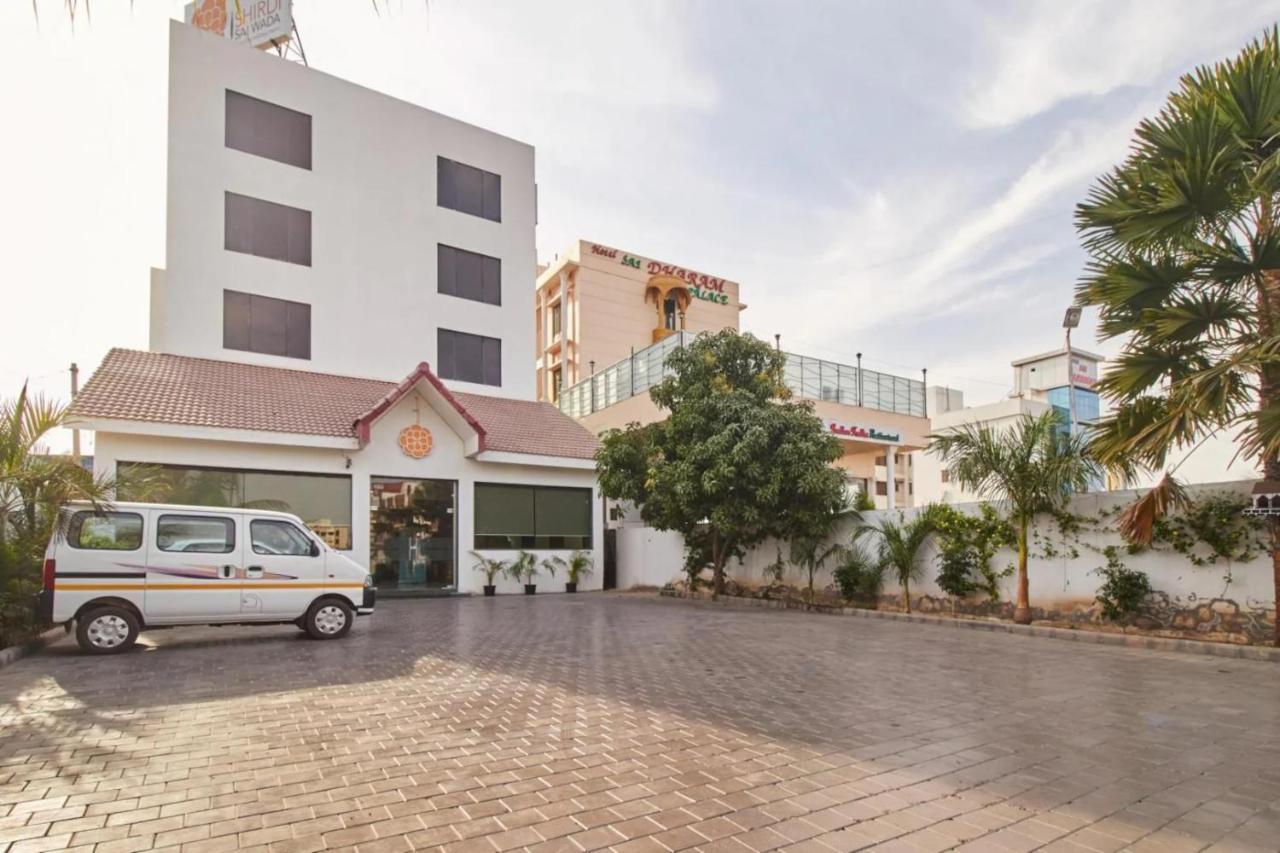 Hotel Shirdi Sai Wada Eksteriør bilde