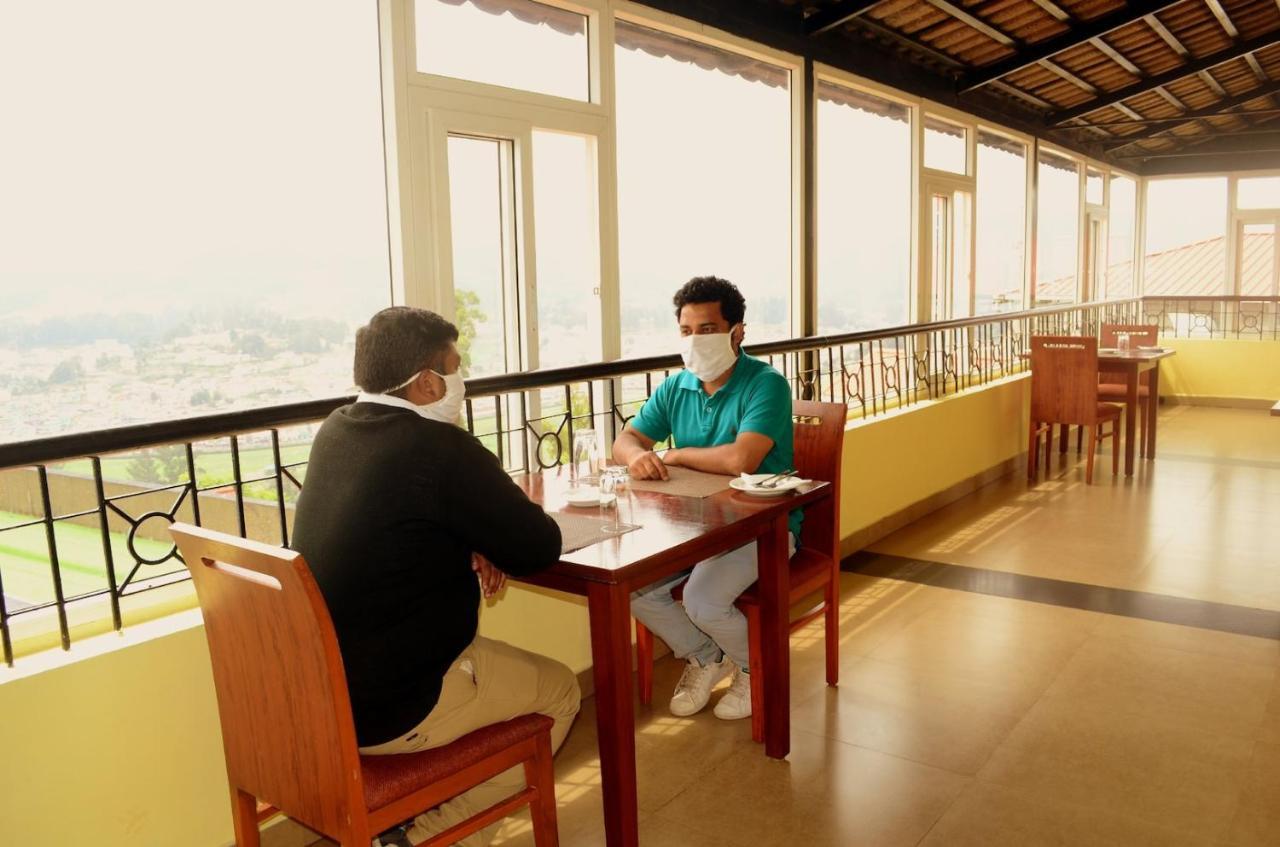 Hotel Shirdi Sai Wada Eksteriør bilde