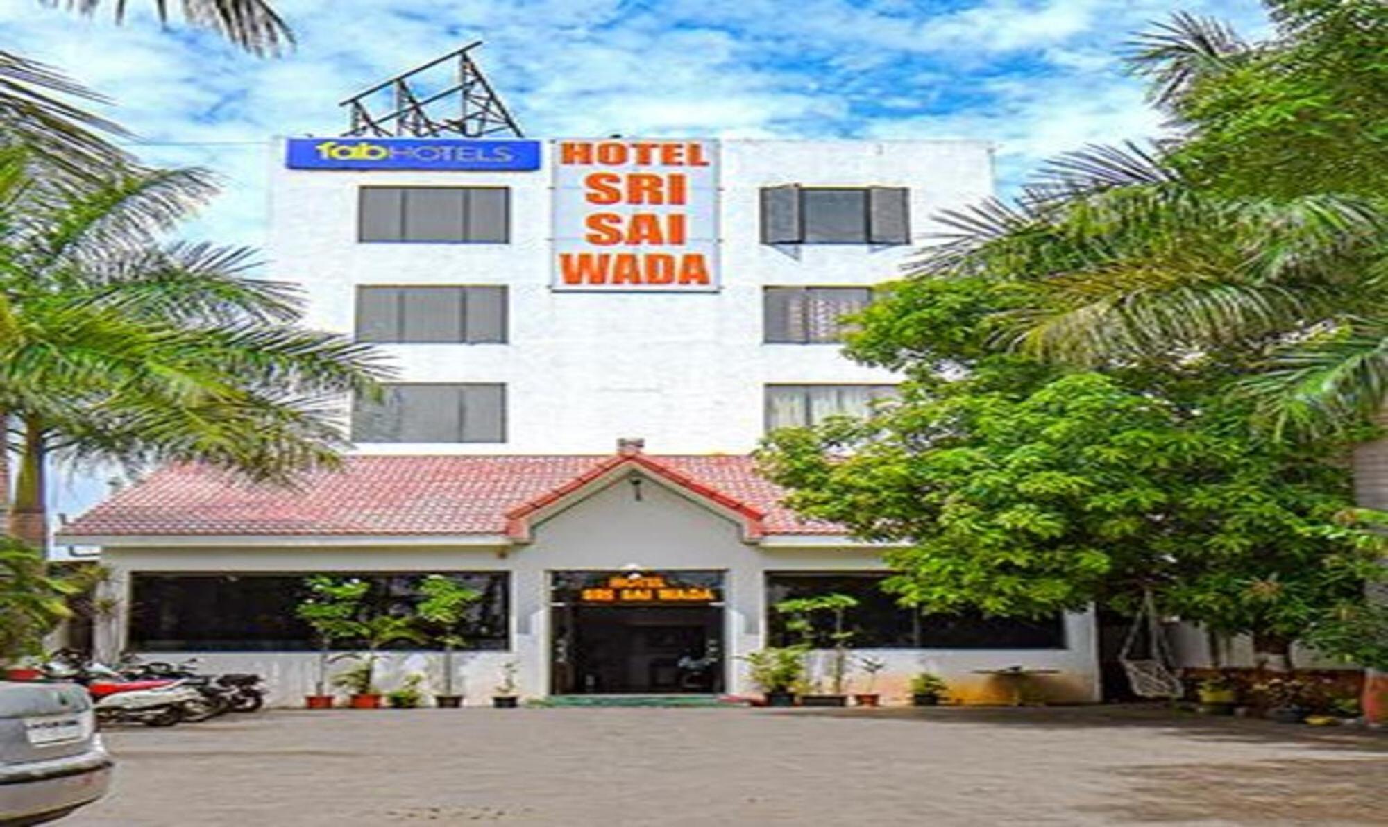 Hotel Shirdi Sai Wada Eksteriør bilde