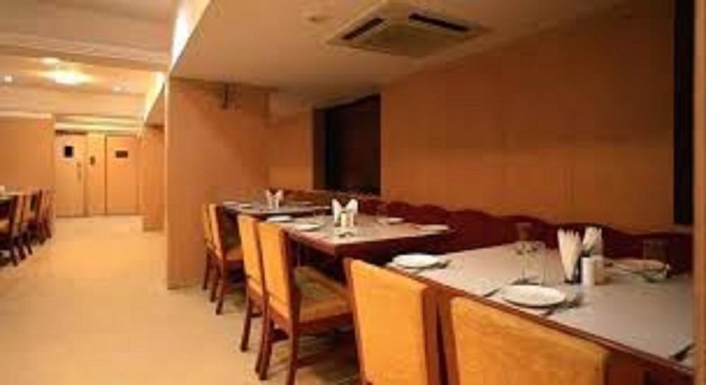 Hotel Shirdi Sai Wada Eksteriør bilde